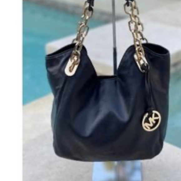 MK leather bag - Picture 2 of 7